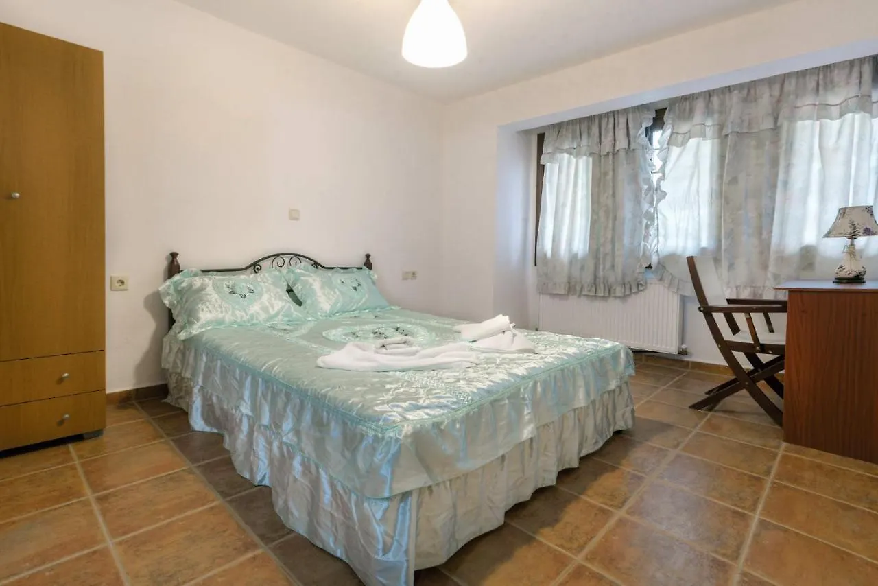 Danai House Apartment Nea Roda